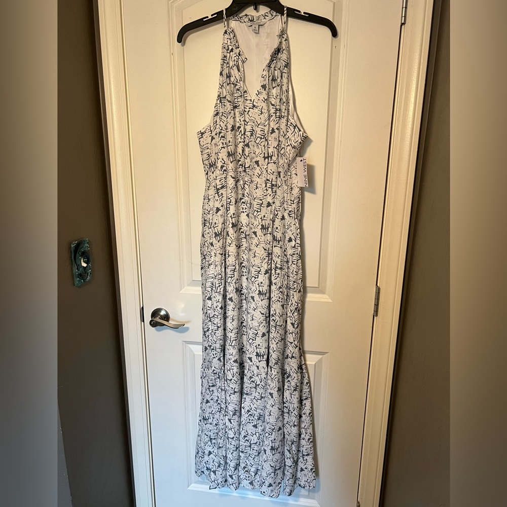 Nine West White Maxi Dress with Navy Print